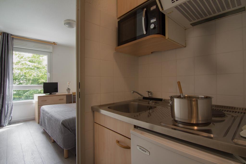 Apparthotel Pythagore Grande Arche Courbevoie Zimmer foto